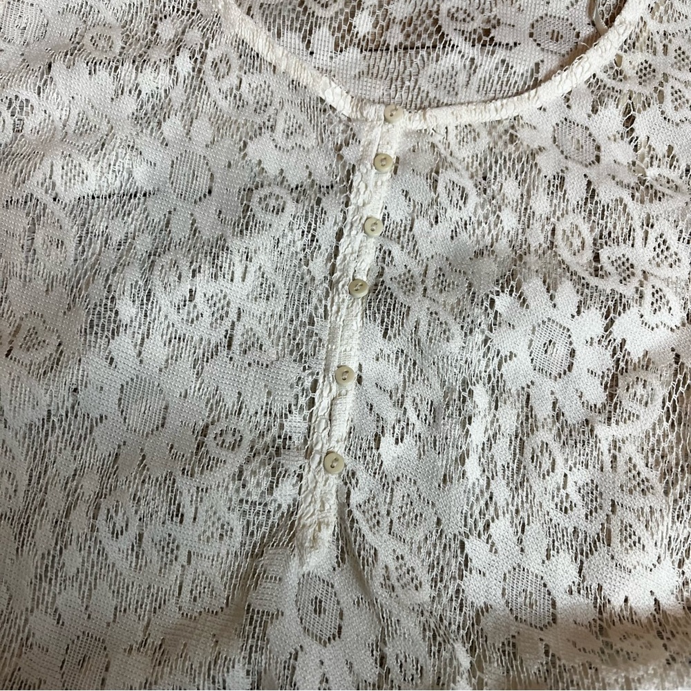 💚Venus lace top - Picture 2 of 6